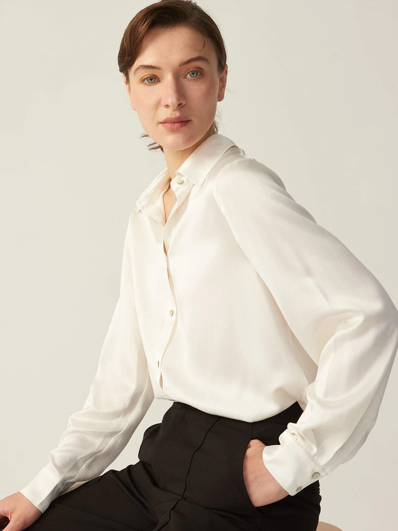 Blusa clásica de seda de manga larga con parte superior de seda de morera 100% 22MM para mujer