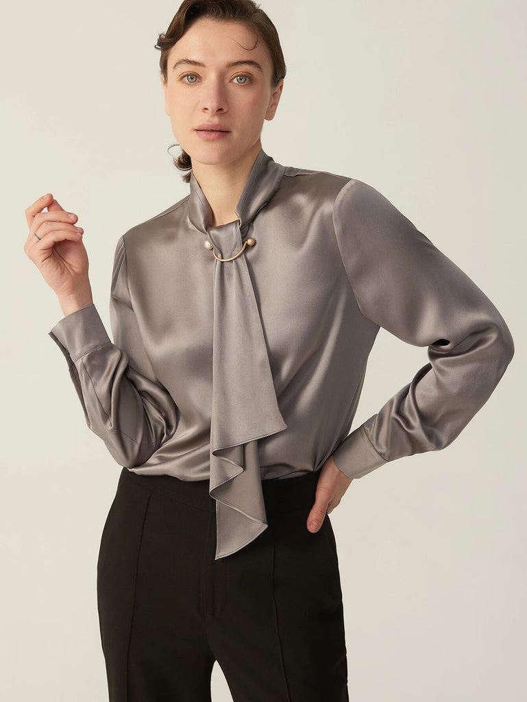 Camisa de seda magnífica clásica Blusa de seda con cuello de manga larga para mujer