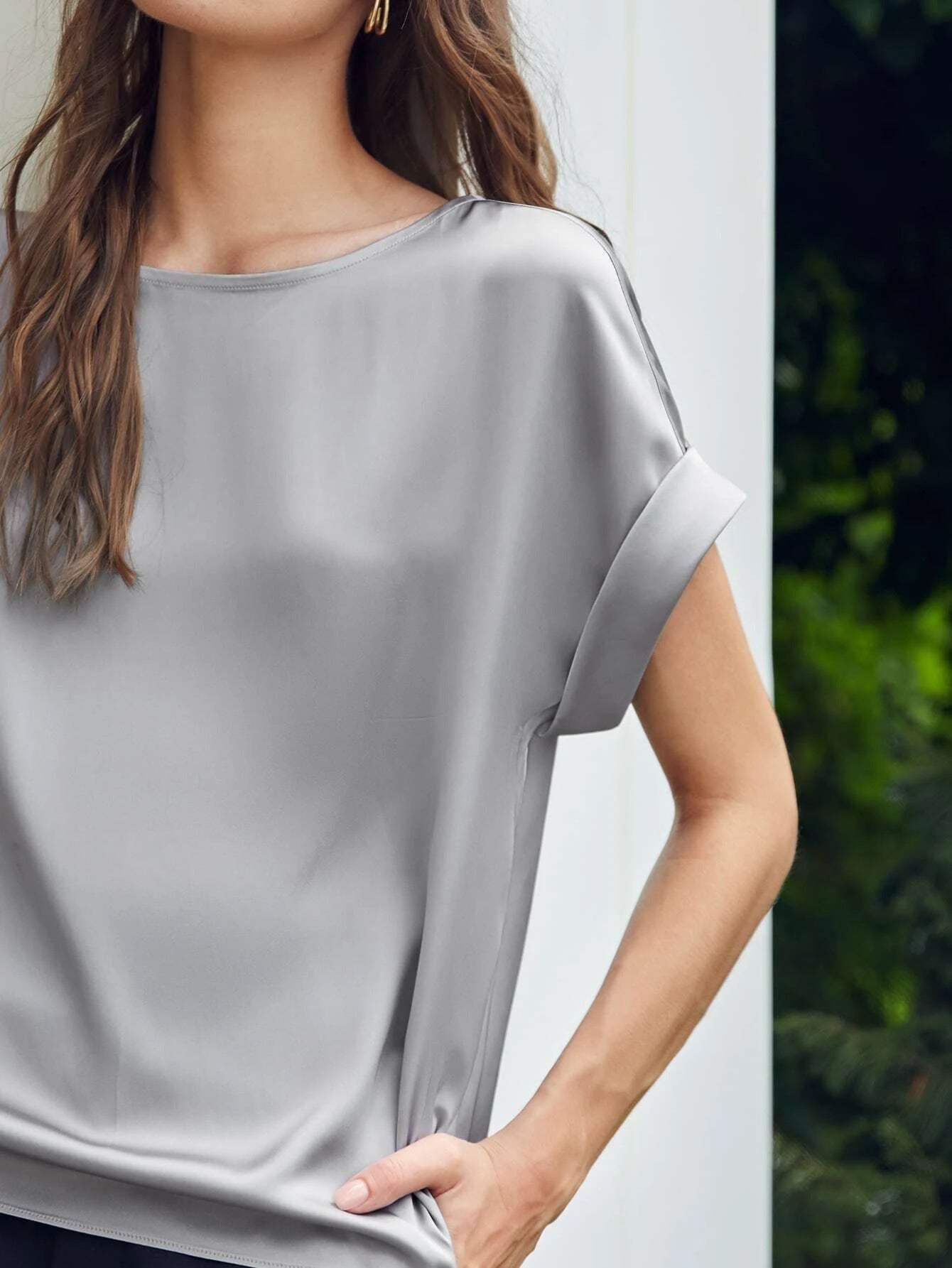 T-shirt en soie à manches chauve-souris pour femmes