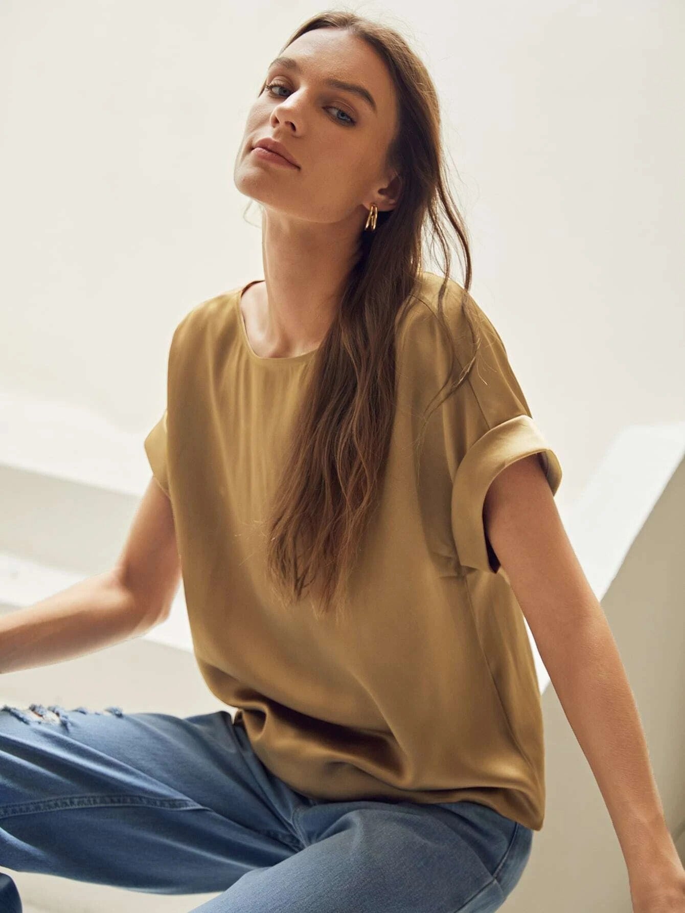 T-shirt en soie à manches chauve-souris pour femmes