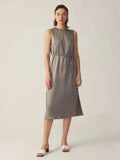 Einfaches, ärmelloses Kleid aus reiner 100 % Seide Grad 6a, 22 mm, mit Gürtel