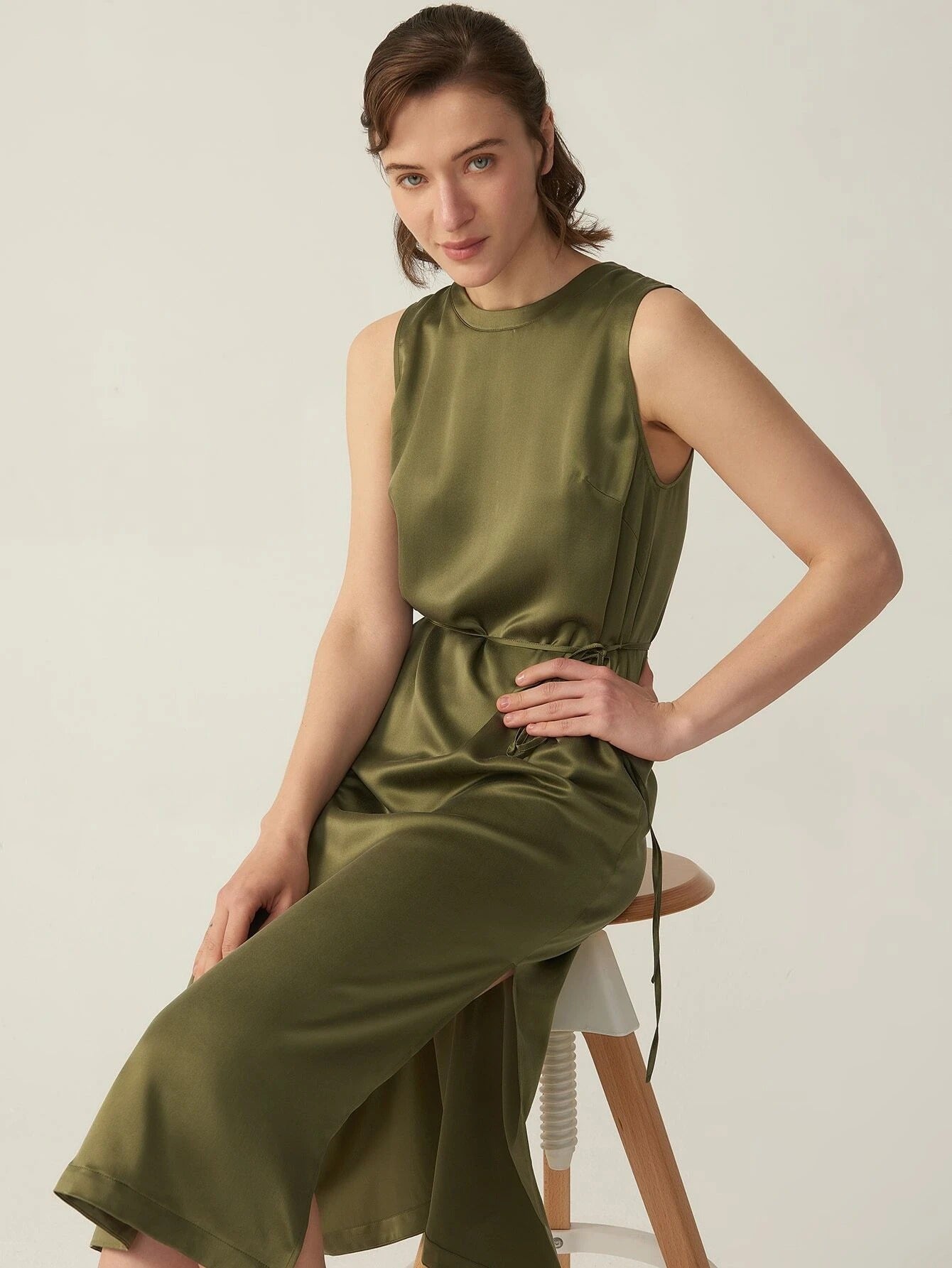 Simple Pure 100% Silk Grade 6a 22mm Sleeveless Dress  With Belts