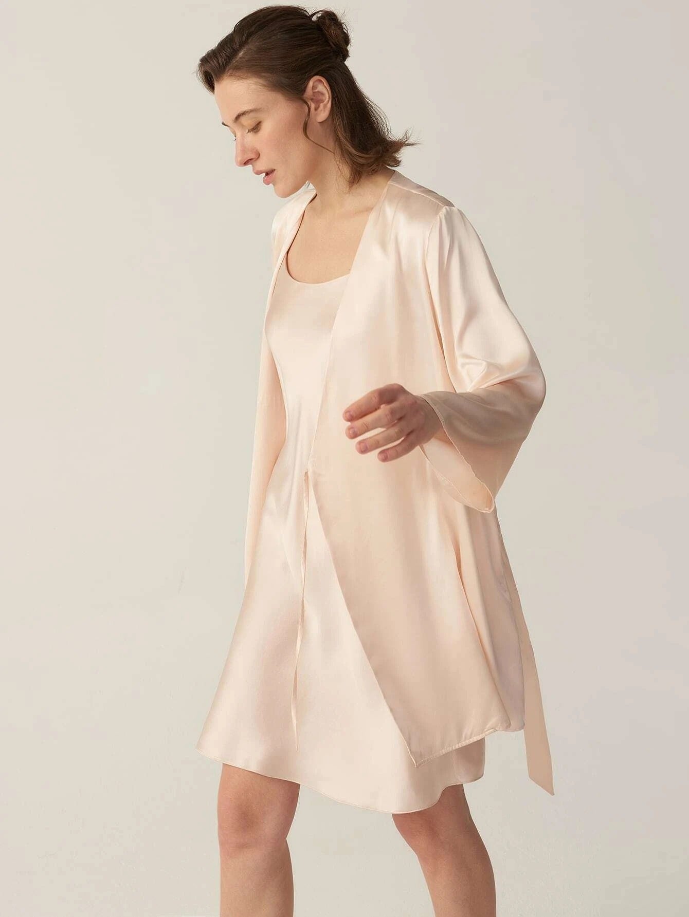 V Neck Silk Mulberry Long Sleeve for Women Night Robe with Belt – DIANASILK