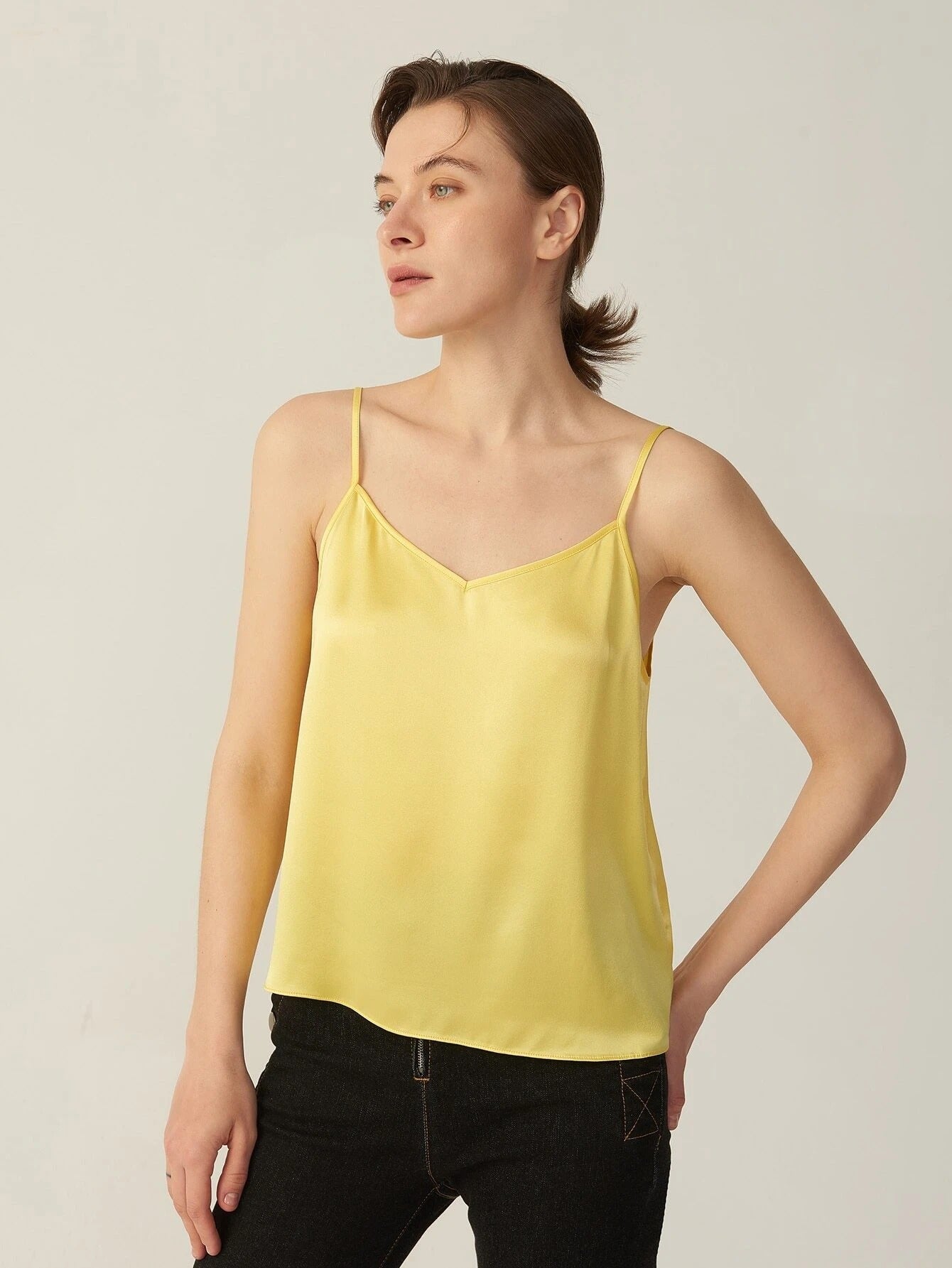 Cuello en V Seda Grado 6A 22 mm Elástico Sin mangas Recto Cami Top Camisa de seda Algunos colores