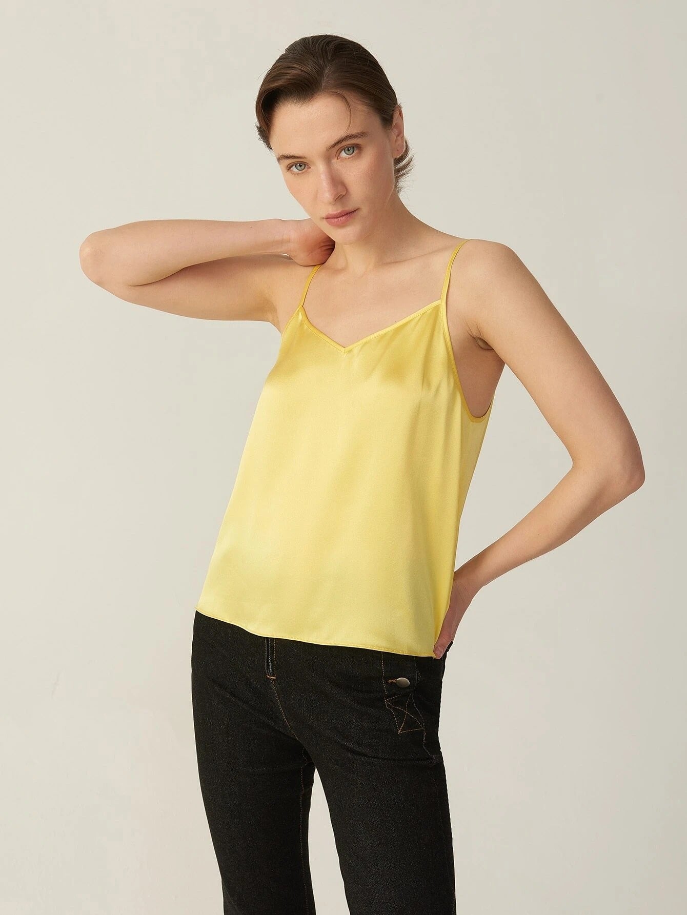 Cuello en V Seda Grado 6A 22 mm Elástico Sin mangas Recto Cami Top Camisa de seda Algunos colores