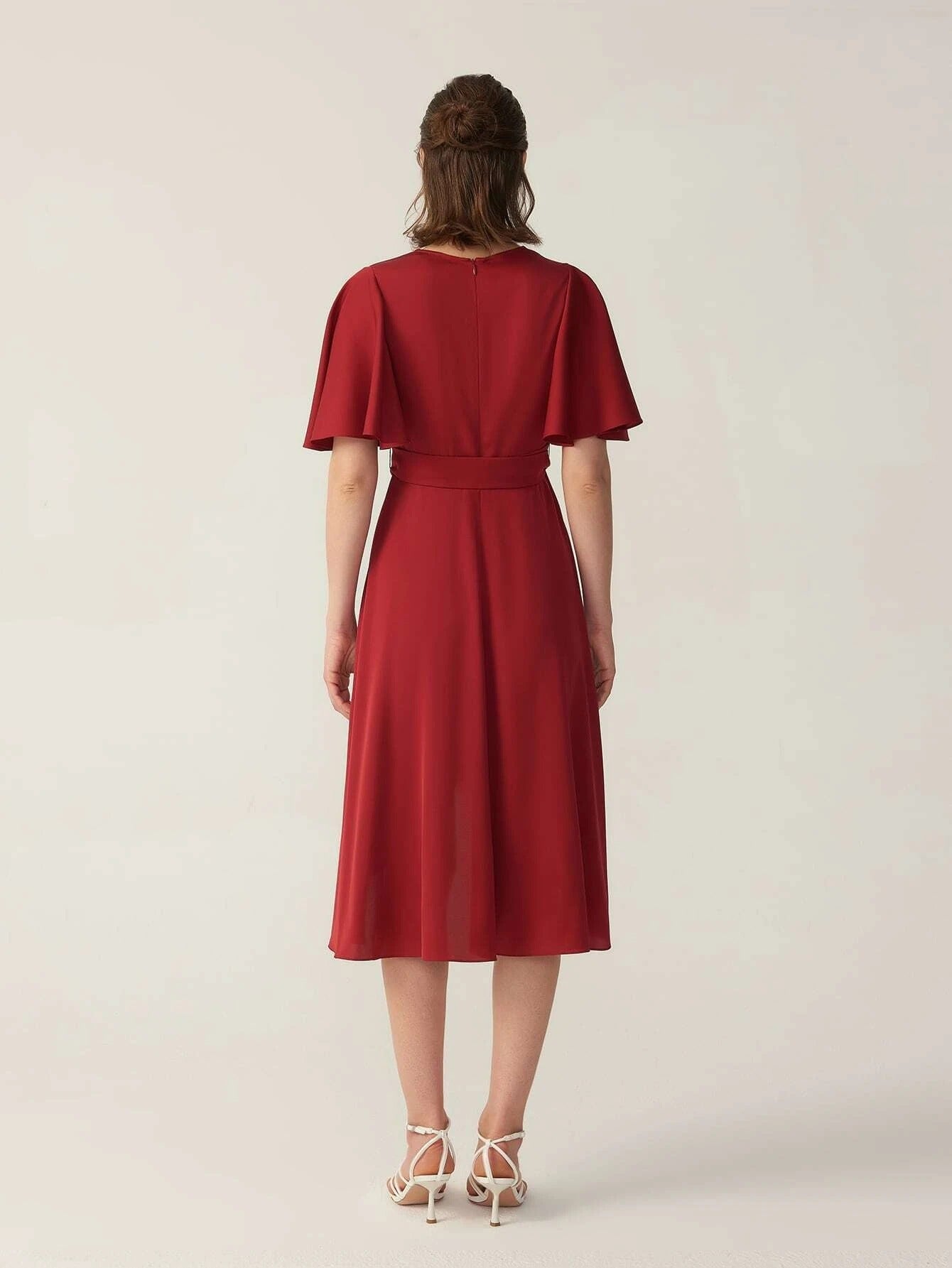 V-Ausschnitt Seide Grade 6a 22 mm dehnbares Wickelkleid mit kurzen Ärmeln