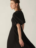 Robe à manches courtes enveloppante extensible en soie de grade 6a à col en V de 22 mm