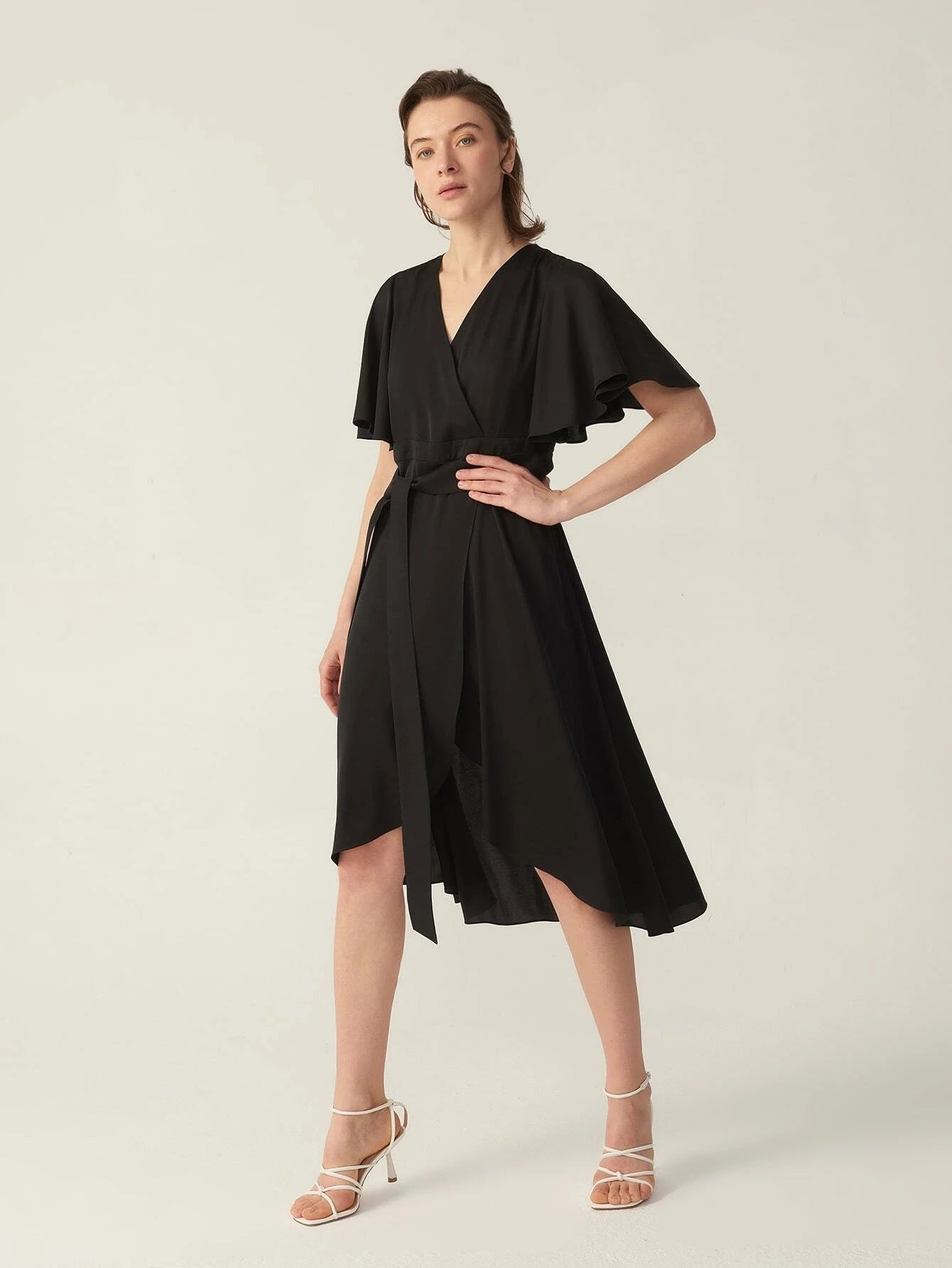 V-Ausschnitt Seide Grade 6a 22 mm dehnbares Wickelkleid mit kurzen Ärmeln